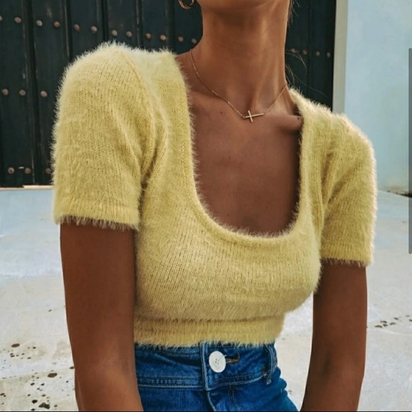 Zara Sweaters - Zara Fuzzy Cropped Top. NWT. Size Large.